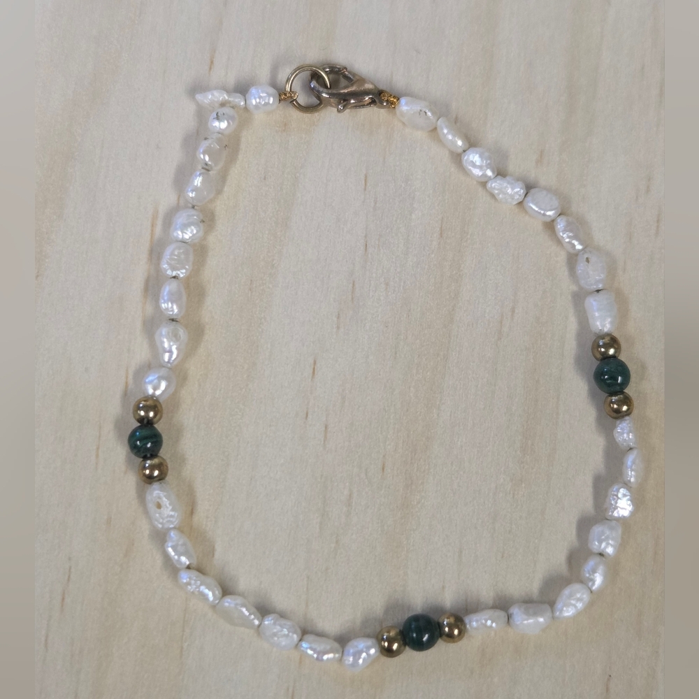Rice Pearl and Faux Malachite Bracelet